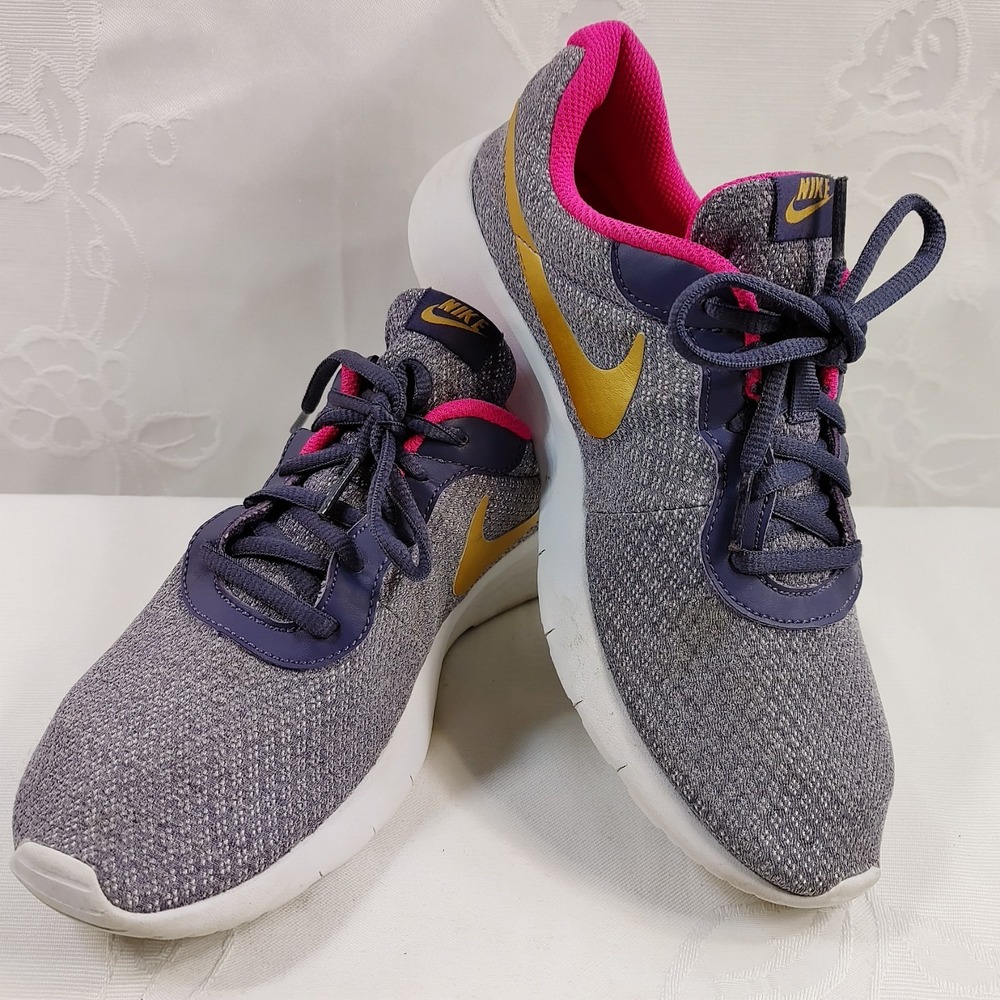 Nike Girls Tanjun Racer Sneakers 6.5 Youth Gray Pink Gold Running Shoe - Picture 6 of 9